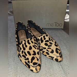 Me Too Black and Tan Animal Print Loafers